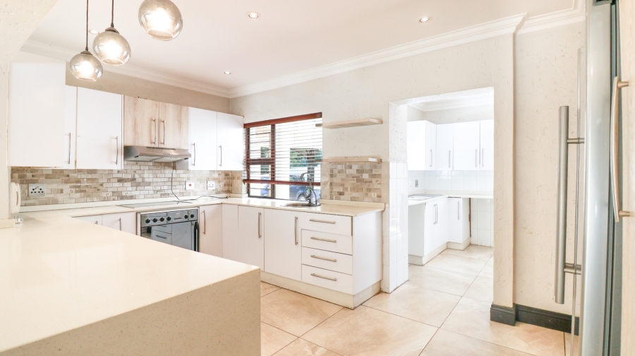 To Let 5 Bedroom Property for Rent in Dainfern Golf Estate Gauteng