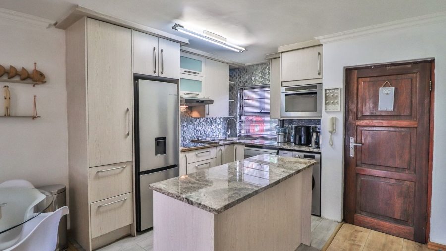 1 Bedroom Property for Sale in Sandown Gauteng