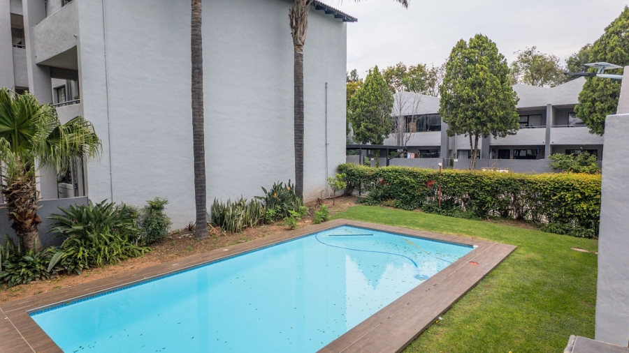 1 Bedroom Property for Sale in Sandown Gauteng
