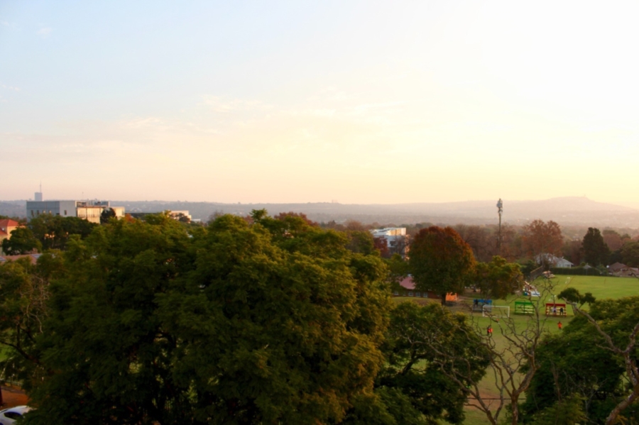 To Let 1 Bedroom Property for Rent in Rosebank Gauteng