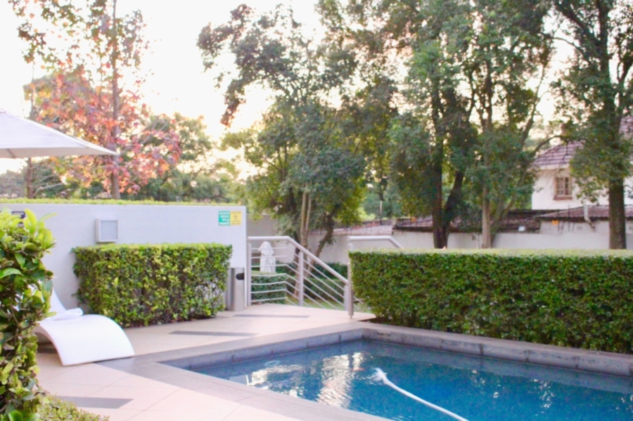 To Let 1 Bedroom Property for Rent in Rosebank Gauteng