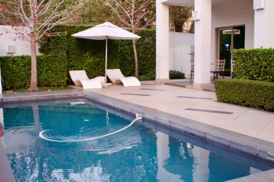 To Let 1 Bedroom Property for Rent in Rosebank Gauteng