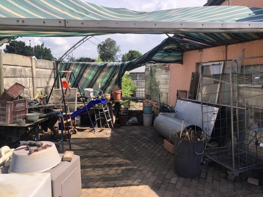 3 Bedroom Property for Sale in Bardene Gauteng