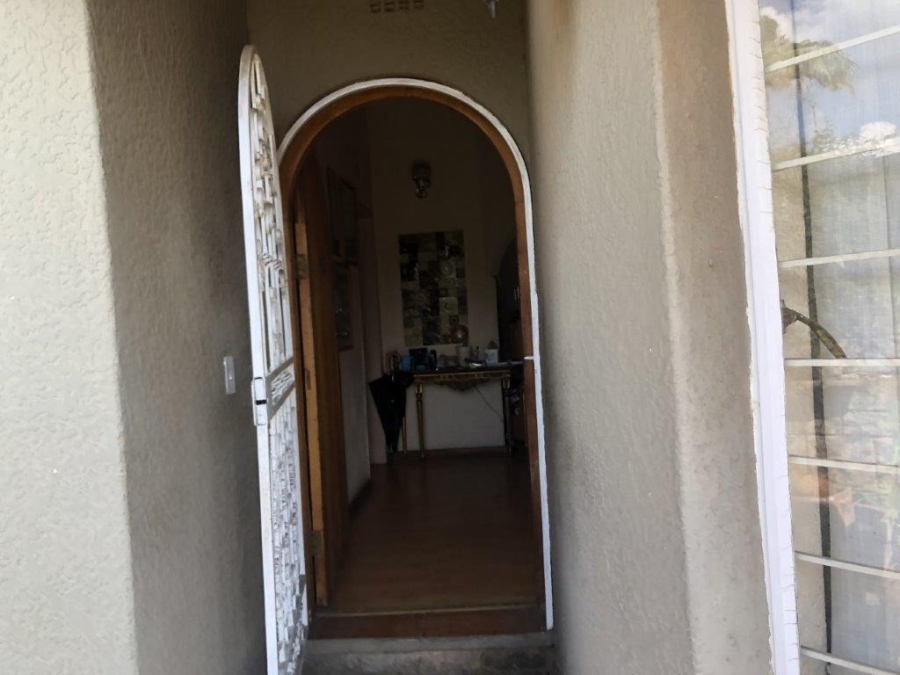3 Bedroom Property for Sale in Bardene Gauteng