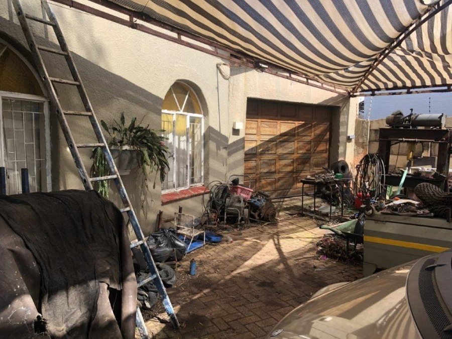 3 Bedroom Property for Sale in Bardene Gauteng