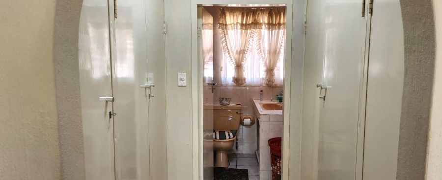 3 Bedroom Property for Sale in Mulbarton Gauteng