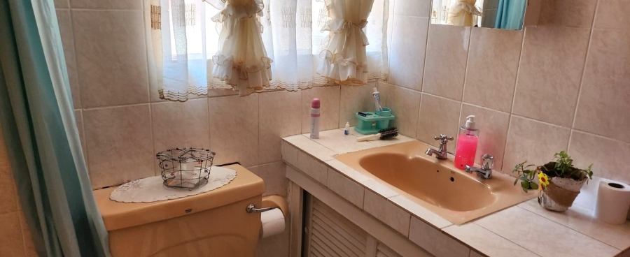 3 Bedroom Property for Sale in Mulbarton Gauteng