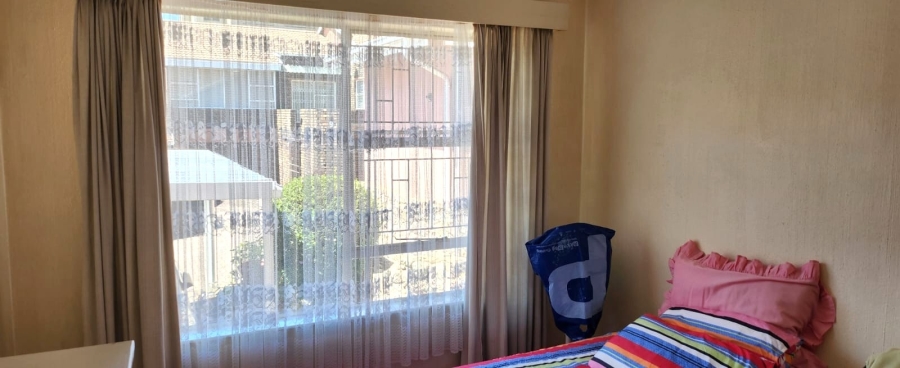 3 Bedroom Property for Sale in Mulbarton Gauteng