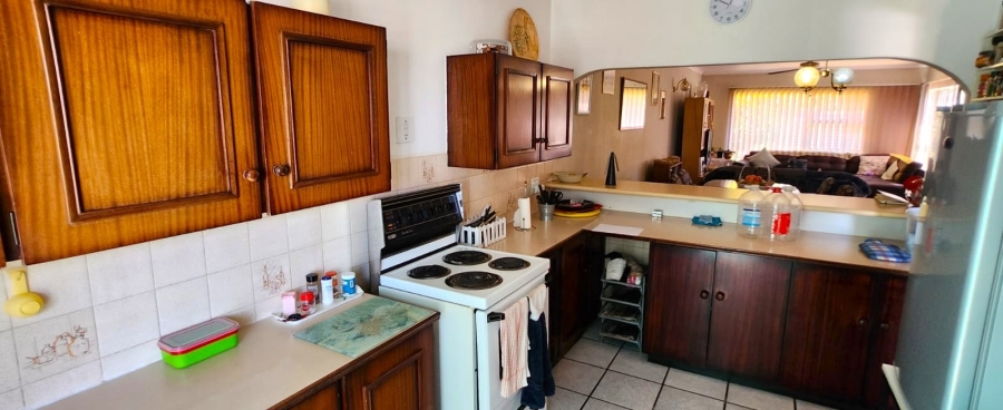 3 Bedroom Property for Sale in Mulbarton Gauteng