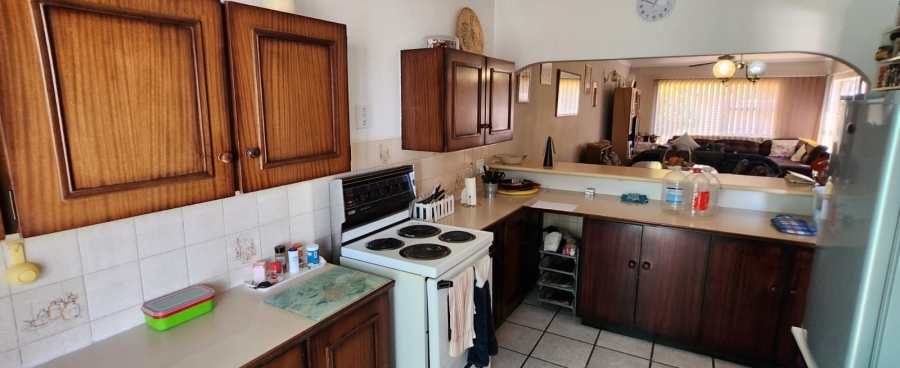 3 Bedroom Property for Sale in Mulbarton Gauteng