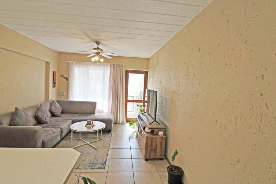 1 Bedroom Property for Sale in Bryanston Gauteng