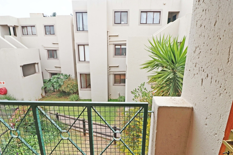 1 Bedroom Property for Sale in Bryanston Gauteng