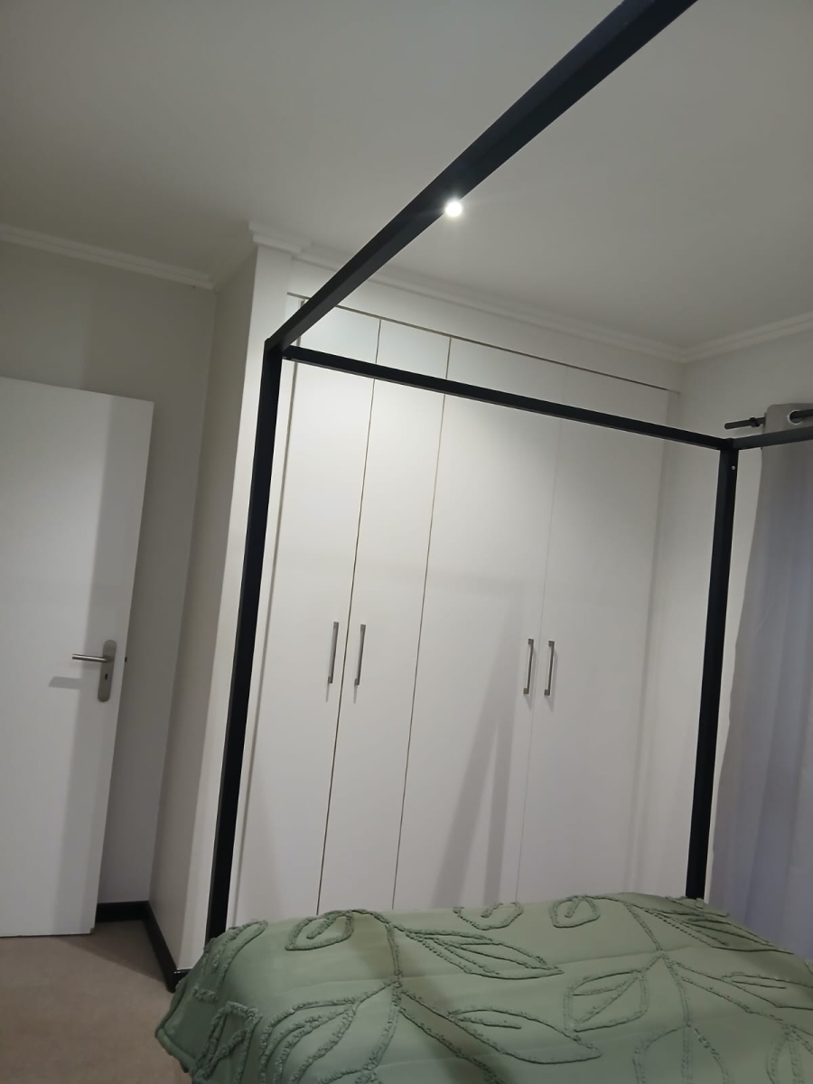 To Let 1 Bedroom Property for Rent in Lonehill Gauteng