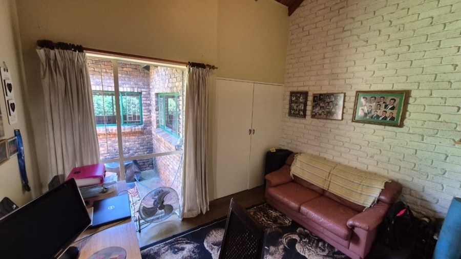 3 Bedroom Property for Sale in Eldoraigne Gauteng