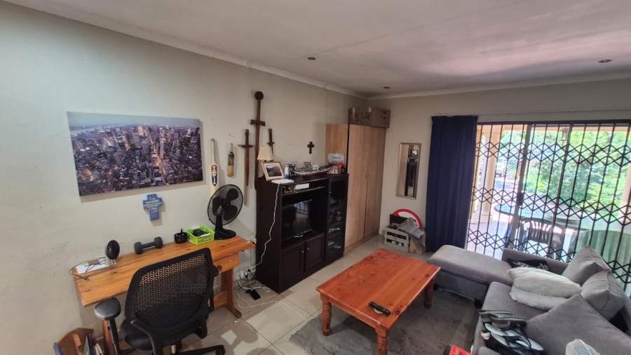 3 Bedroom Property for Sale in Eldoraigne Gauteng