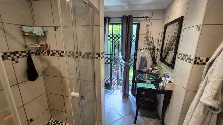 3 Bedroom Property for Sale in Eldoraigne Gauteng