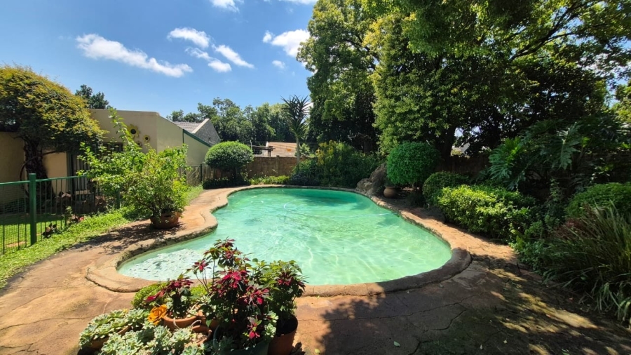 3 Bedroom Property for Sale in Eldoraigne Gauteng