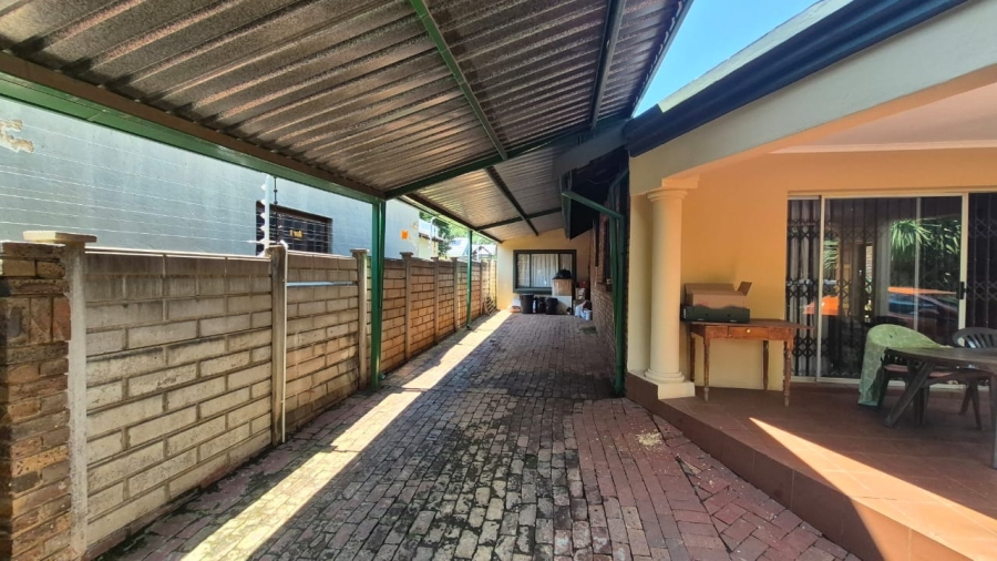 3 Bedroom Property for Sale in Eldoraigne Gauteng
