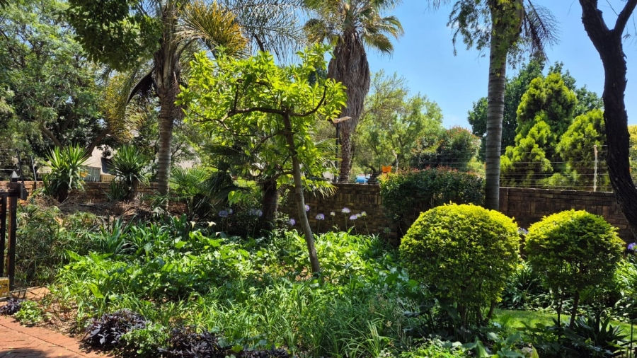 3 Bedroom Property for Sale in Eldoraigne Gauteng