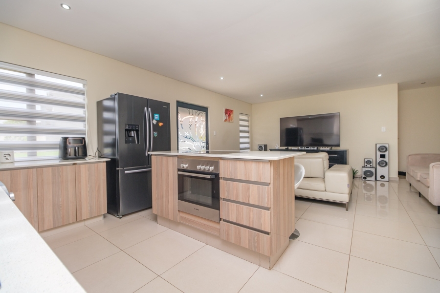 3 Bedroom Property for Sale in Wildtuinpark Gauteng