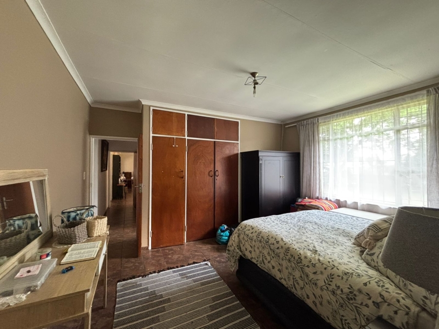 3 Bedroom Property for Sale in Strubenvale Gauteng