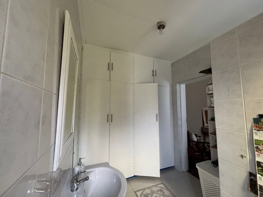 3 Bedroom Property for Sale in Strubenvale Gauteng