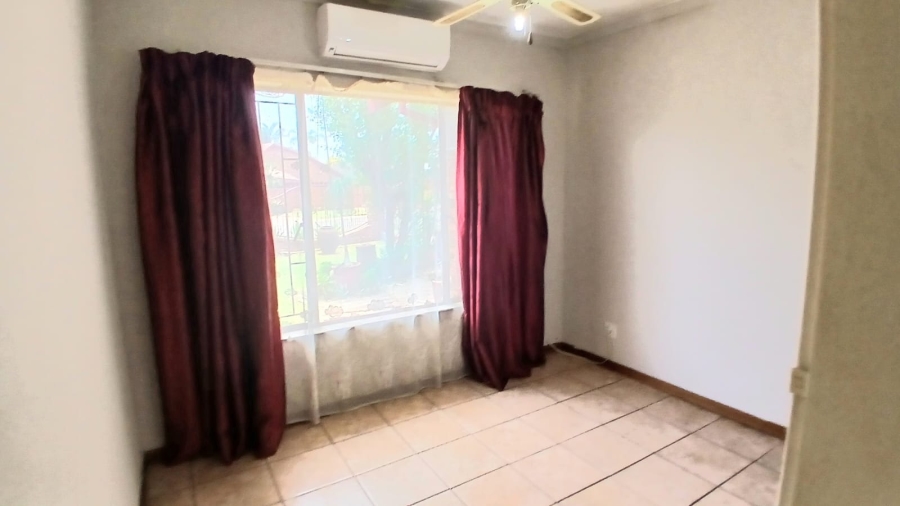 3 Bedroom Property for Sale in Wierda Park Gauteng