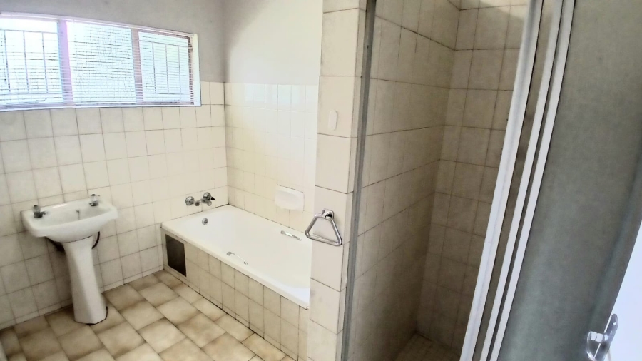 3 Bedroom Property for Sale in Wierda Park Gauteng