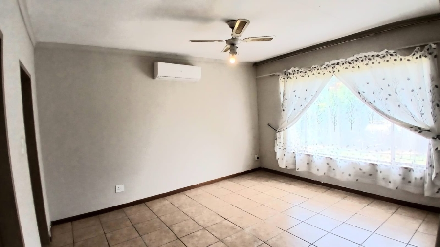 3 Bedroom Property for Sale in Wierda Park Gauteng