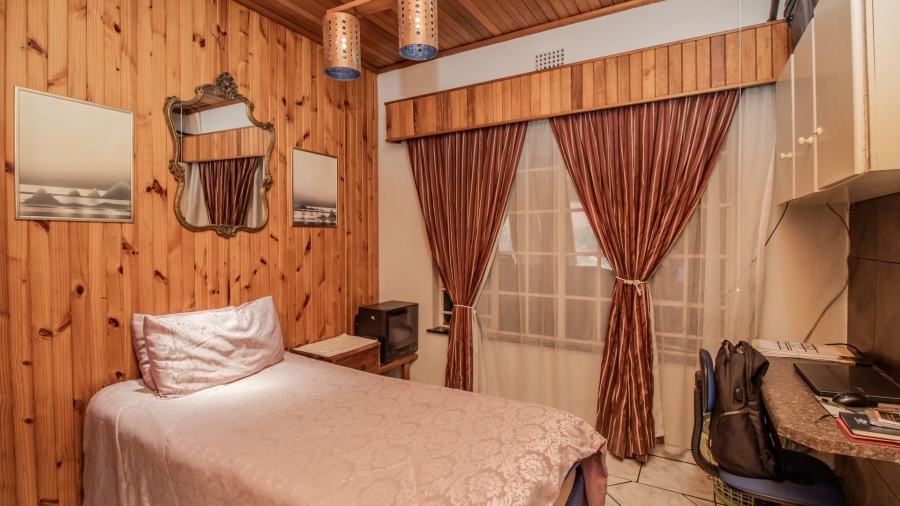 3 Bedroom Property for Sale in Bonaero Park Gauteng