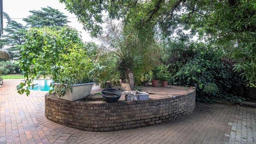 3 Bedroom Property for Sale in Bonaero Park Gauteng