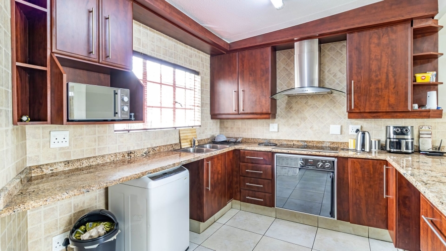 2 Bedroom Property for Sale in Morningside Gauteng