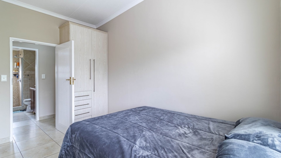 2 Bedroom Property for Sale in Morningside Gauteng