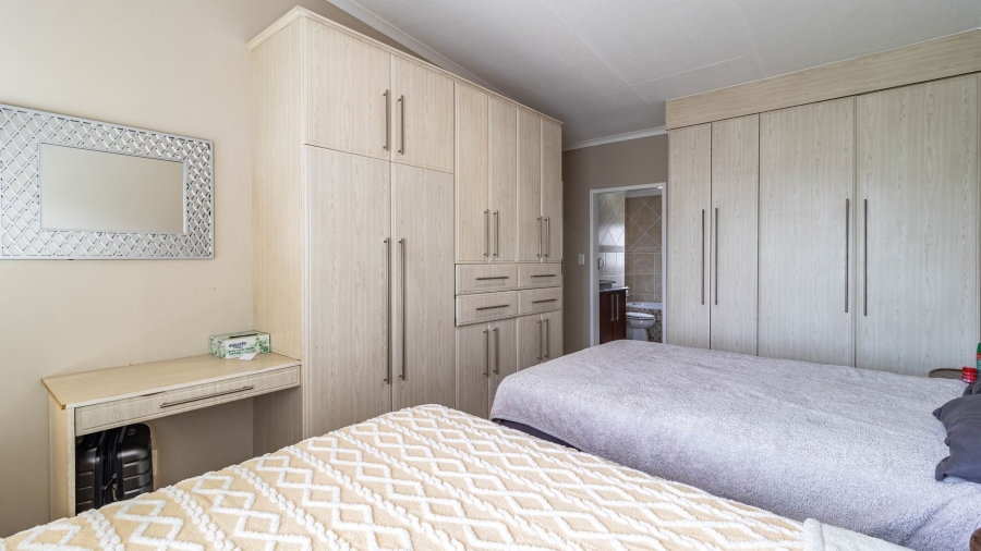 2 Bedroom Property for Sale in Morningside Gauteng