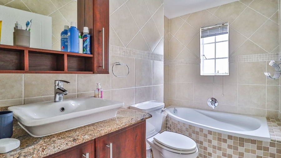 2 Bedroom Property for Sale in Morningside Gauteng