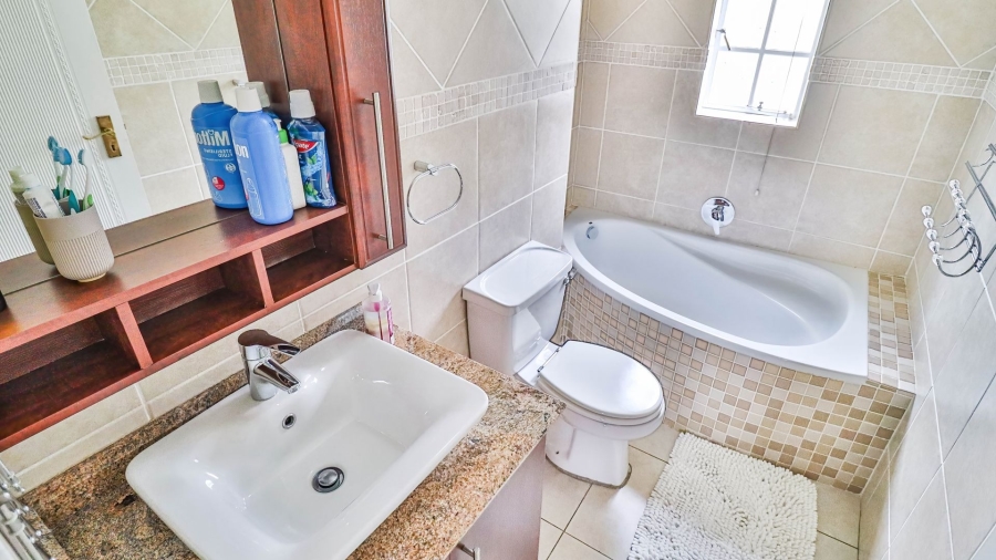 2 Bedroom Property for Sale in Morningside Gauteng