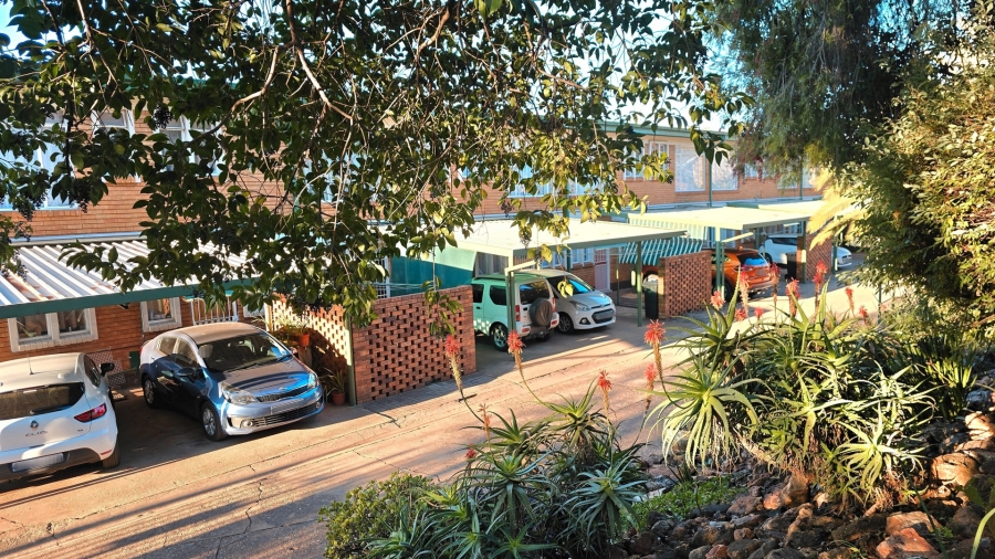 2 Bedroom Property for Sale in Eldoraigne Gauteng