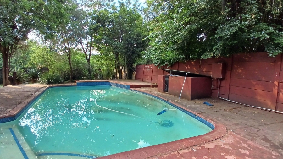 4 Bedroom Property for Sale in Brackendowns Gauteng