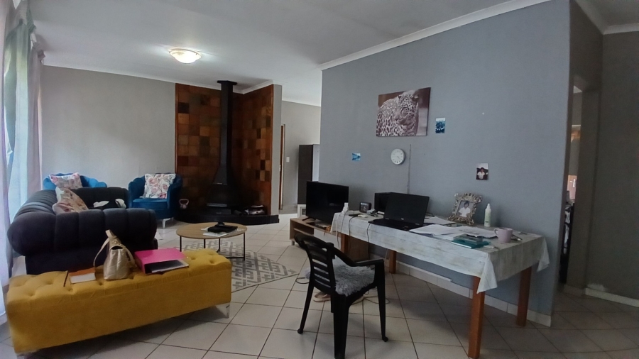 4 Bedroom Property for Sale in Brackendowns Gauteng