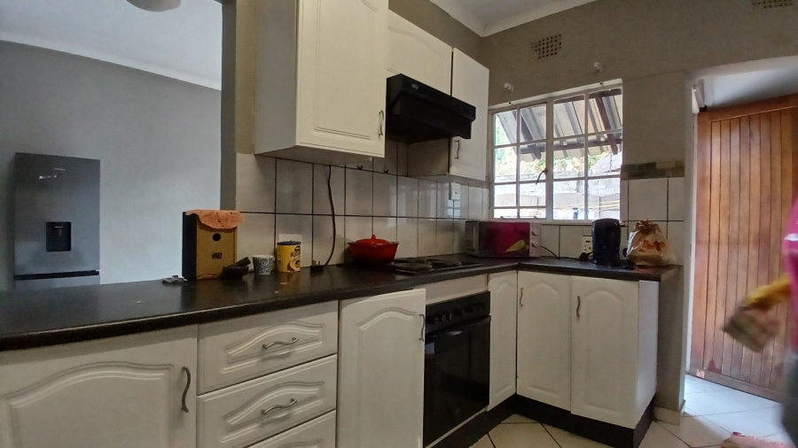 4 Bedroom Property for Sale in Brackendowns Gauteng