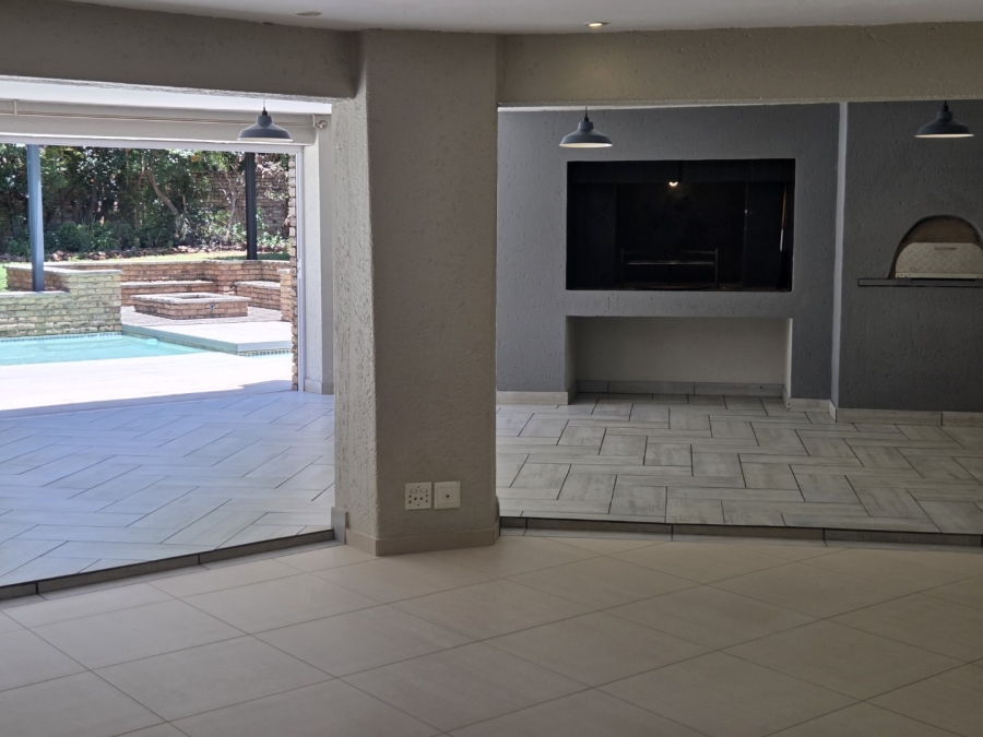 4 Bedroom Property for Sale in Eldoraigne Gauteng