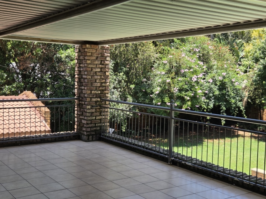 4 Bedroom Property for Sale in Eldoraigne Gauteng
