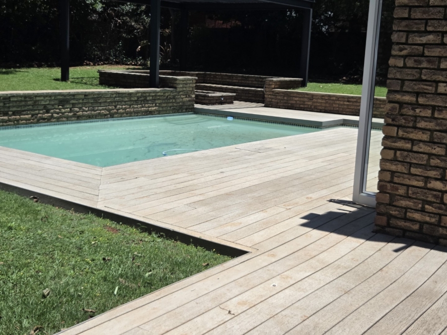 4 Bedroom Property for Sale in Eldoraigne Gauteng