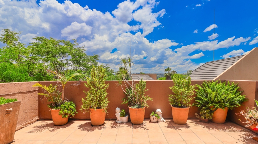 2 Bedroom Property for Sale in Douglasdale Gauteng