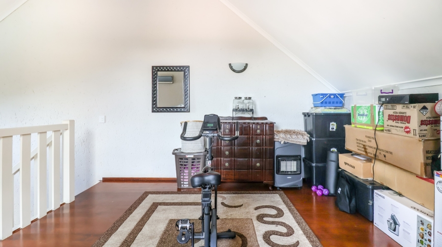 2 Bedroom Property for Sale in Douglasdale Gauteng