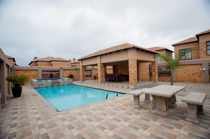 To Let 3 Bedroom Property for Rent in Ravenswood Gauteng