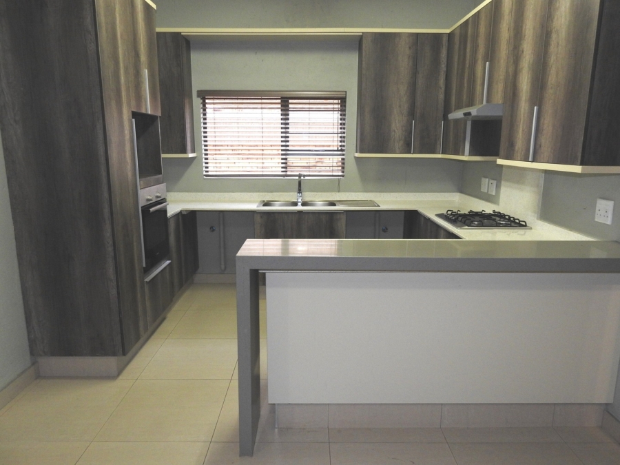 To Let 3 Bedroom Property for Rent in Ravenswood Gauteng