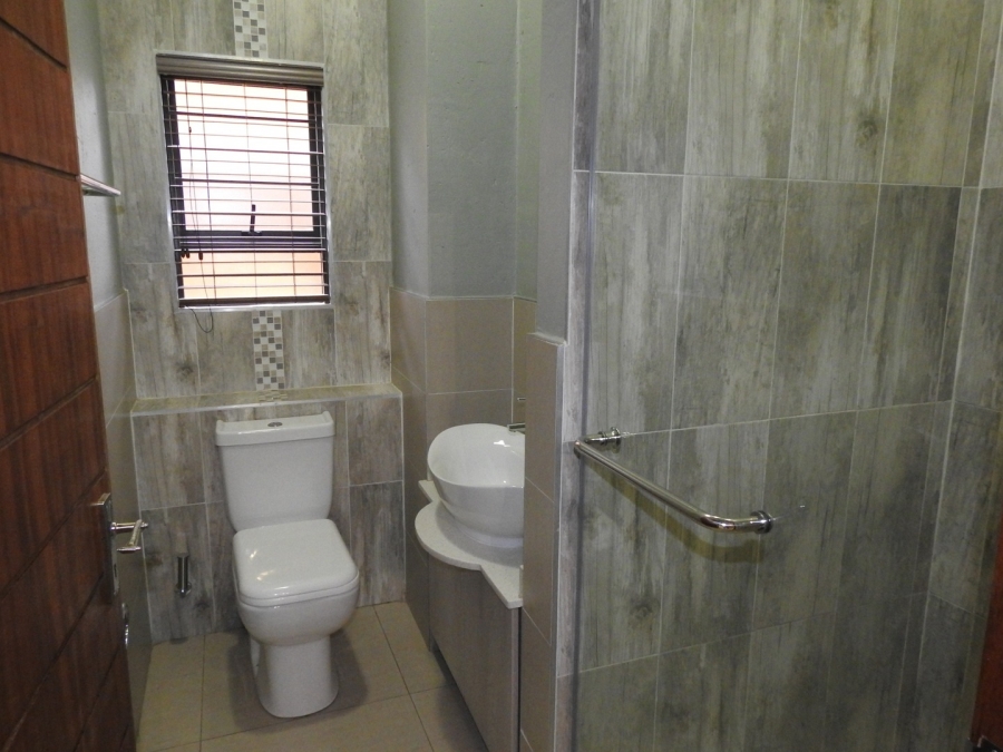 To Let 3 Bedroom Property for Rent in Ravenswood Gauteng