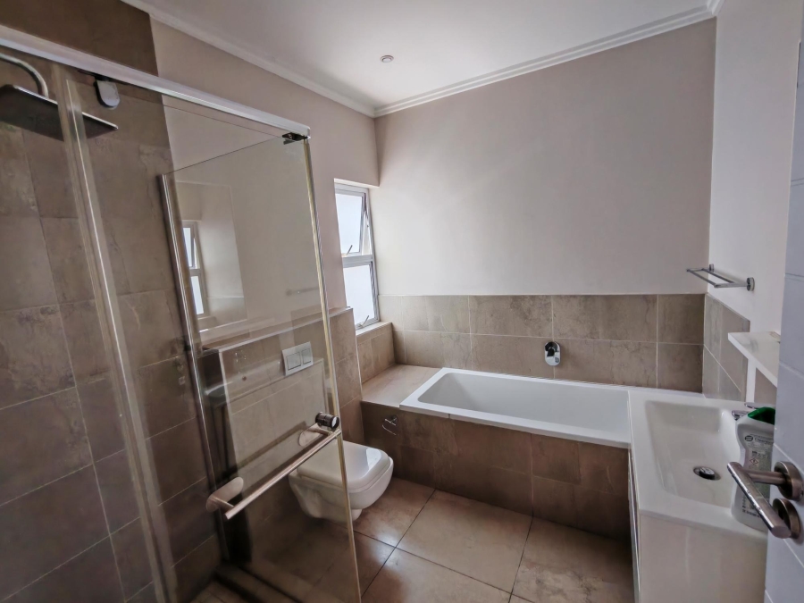 To Let 3 Bedroom Property for Rent in Sandown Gauteng
