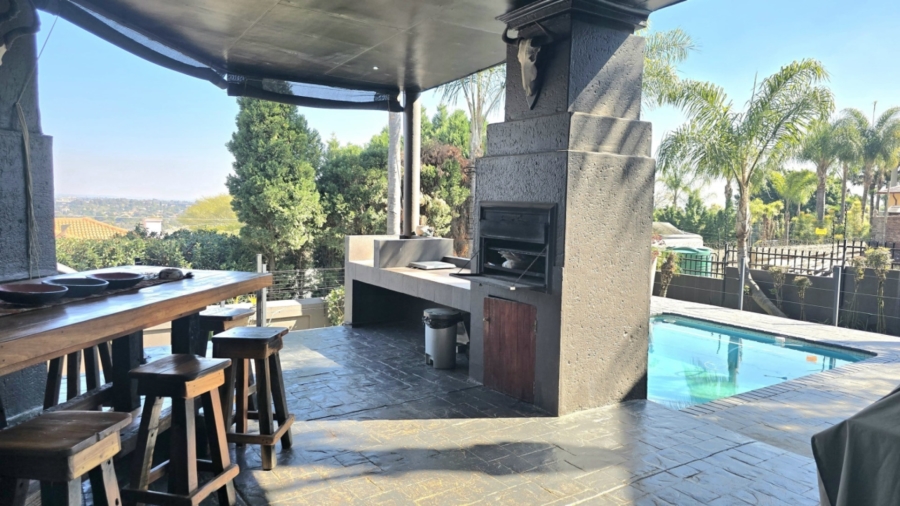 4 Bedroom Property for Sale in Waterkloof Ridge Gauteng